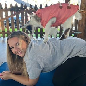 Meet your Posher, Ashley